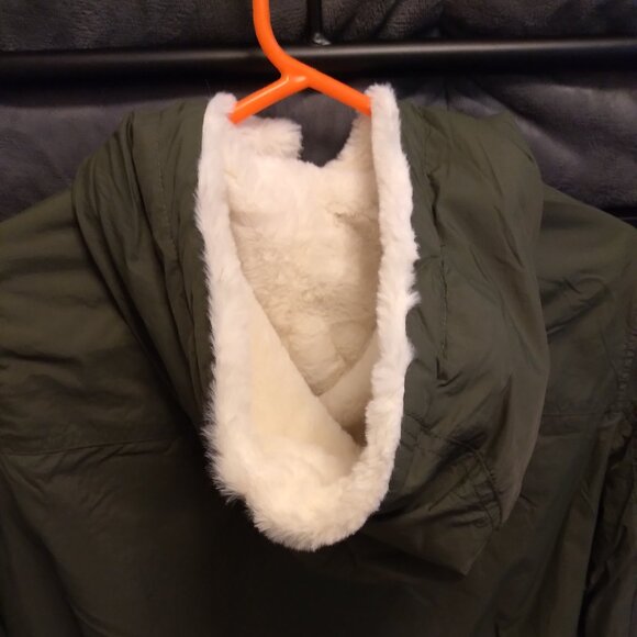 UGG Kayleigh Reversible Hoodie Jacket - Picture 6 of 11